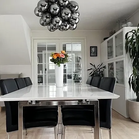 Nordic Retreat Villa Ålesund