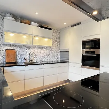 Nordic Retreat Villa *